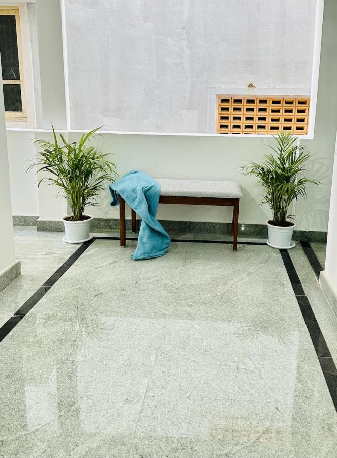 Tirupati Homestay - Shilparamam - Luxury Ac Apartments By Stayflexi - Fast Wifi, Kitchen, Android Tv - Walk To Ps4 Pure Veg Restaurant - Easy Access To Airport, Railway Station And To All Temples Esterno foto
