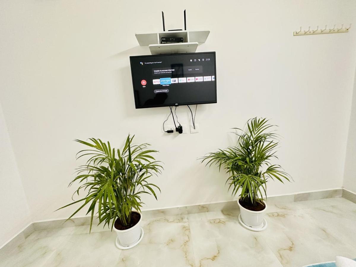Tirupati Homestay - Shilparamam - Luxury Ac Apartments By Stayflexi - Fast Wifi, Kitchen, Android Tv - Walk To Ps4 Pure Veg Restaurant - Easy Access To Airport, Railway Station And To All Temples Esterno foto